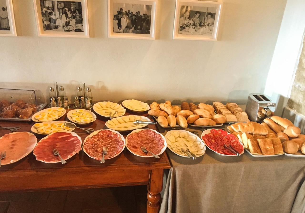 Il Defizio Bed & Breakfast Gambassi Terme Bagian luar foto