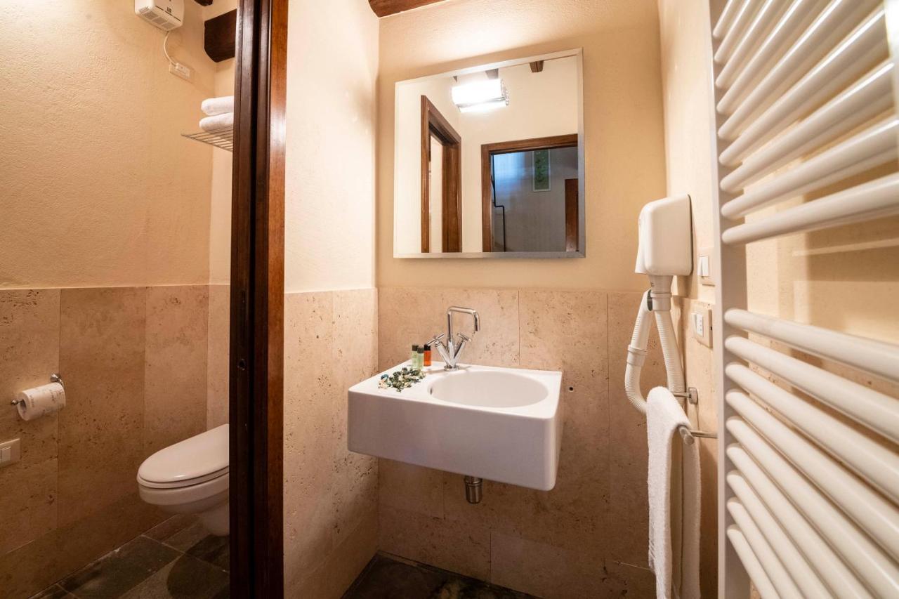 Il Defizio Bed & Breakfast Gambassi Terme Bagian luar foto